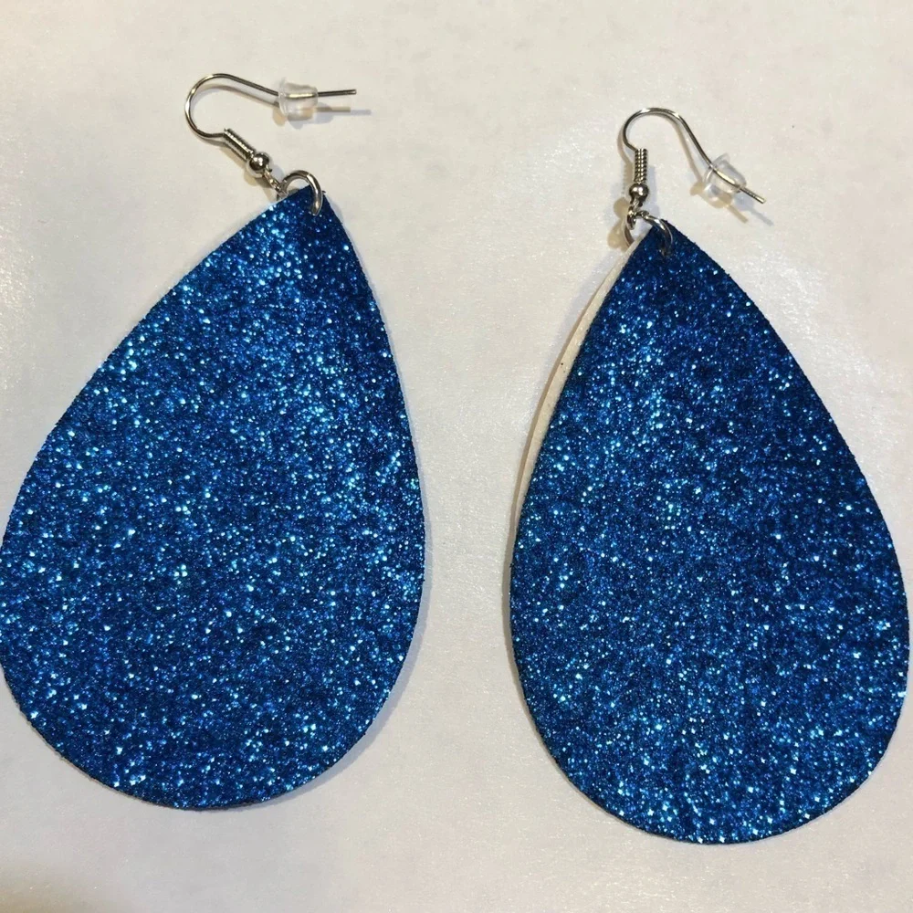 New! Lightweight Faux Leather Drop 3 Layer Patriotic Red Dangle Earrings